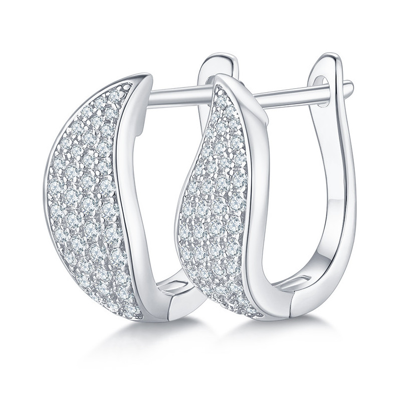 Гялалзсан моиссанит алмаз  алтаар бүрсэн Ээмэг