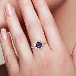 Жинхэнэ 14К шар алтан  Очир эрдэнийн ягаан чулуутай бөгж