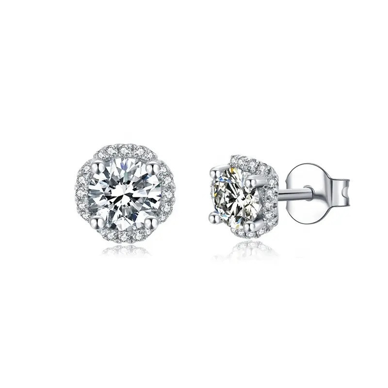 D color 4 claws  0.5 mm Moissanite Gold plated Stud Earrings