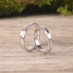 хуримын хос бөгж моиссанит алмаз  18К цагаан алтаар бүрсэн