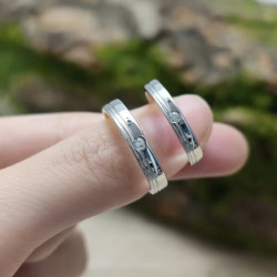 хуримын хос бөгж моиссанит алмаз  18К цагаан алтаар бүрсэн