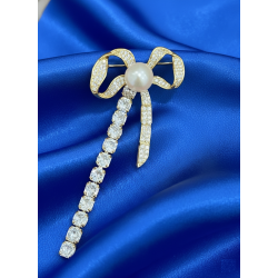 The Colette Ribbon Brooch Natural Pearl brooch