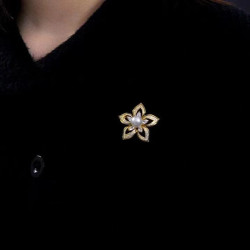 18К алтаар бүрсэн Байгалийн цэвэр усны том сувдтай  энгэр хүзүүний зүүлт